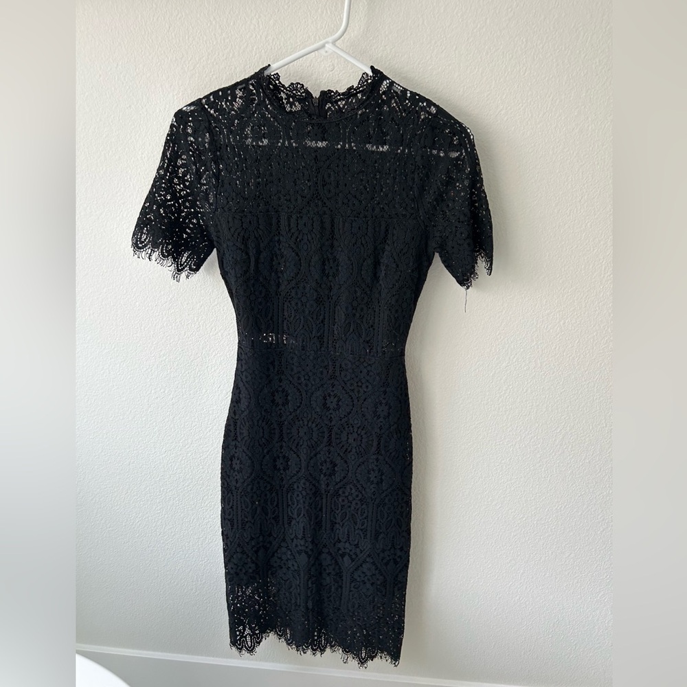 Lulu's Black Lace Midi Dress